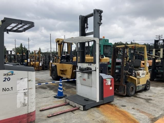 Battery Forklift — Auction (lot 8460-5804)