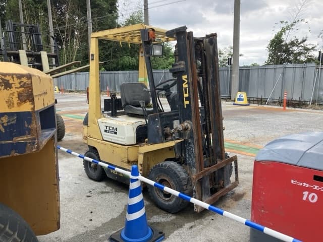 Forklift — Auction (lot 8460-5805)
