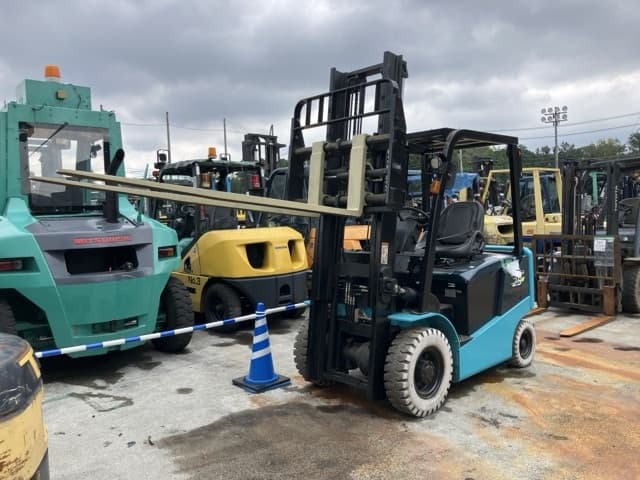 Battery Forklift — Auction (lot 8460-5806)