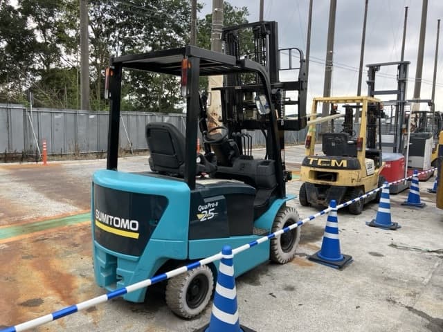 Battery Forklift — Auction (lot 8460-5806)