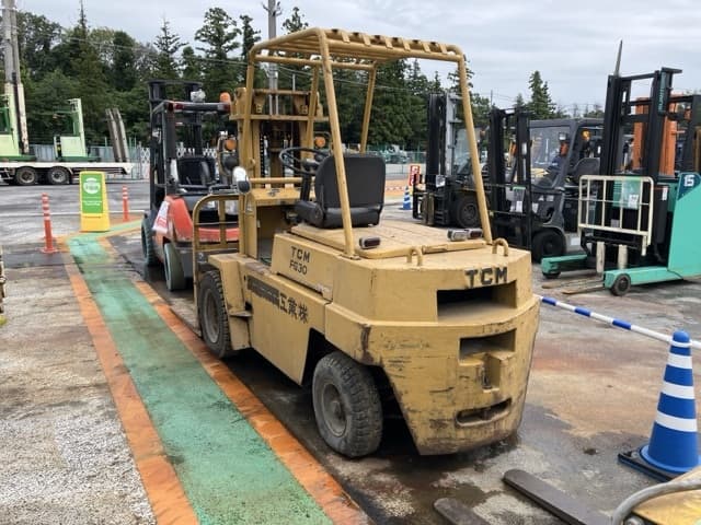 Forklift — Auction (lot 8460-5813)