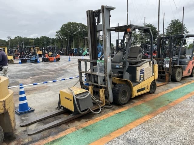 Battery Forklift — Auction (lot 8460-5818)