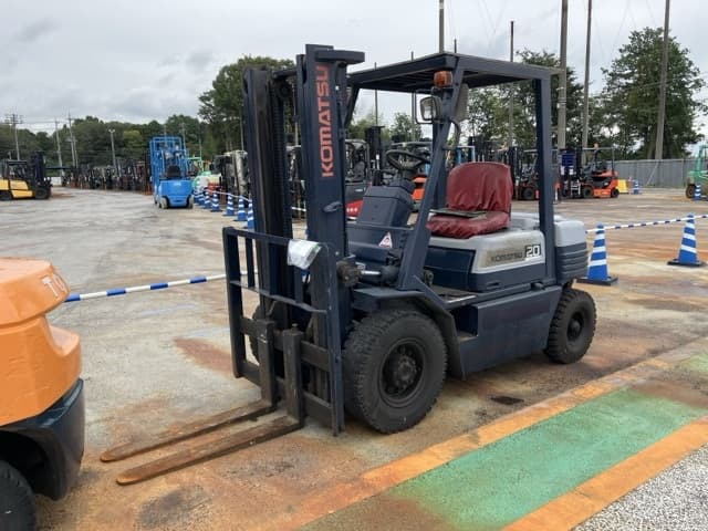 Forklift — Auction (lot 8460-5820)