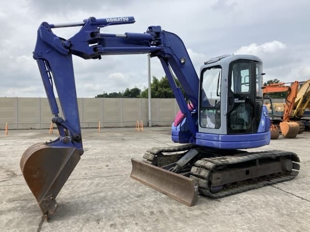 EXCAVATOR — Auction (lot 8460-59)