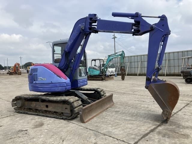EXCAVATOR — Auction (lot 8460-59)