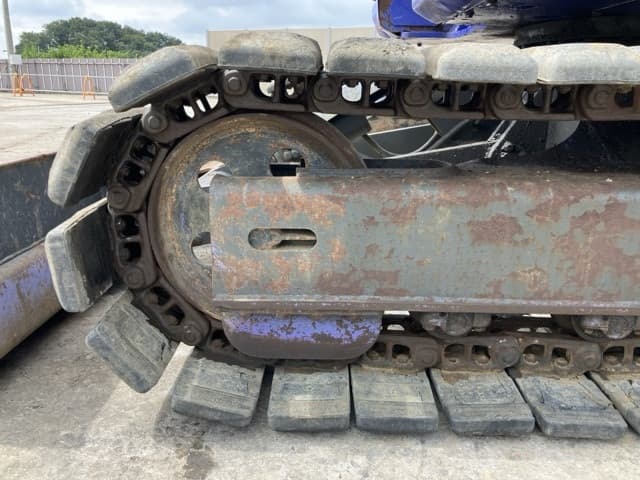 EXCAVATOR — Auction (lot 8460-59)