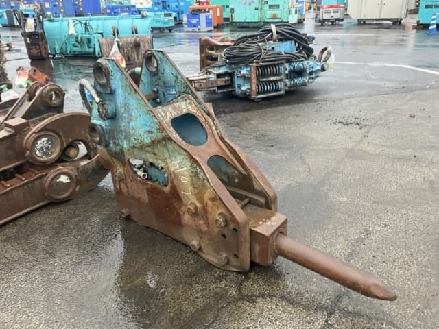 BREAKER — Auction (lot 8460-6019)