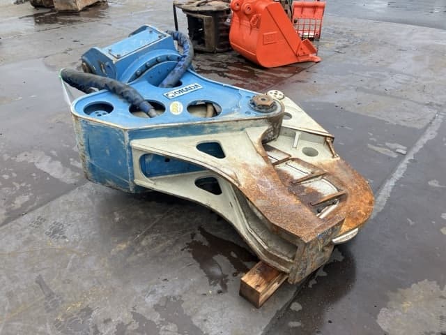 CONCRETE PULVERIZER — Auction (lot 8460-6022)