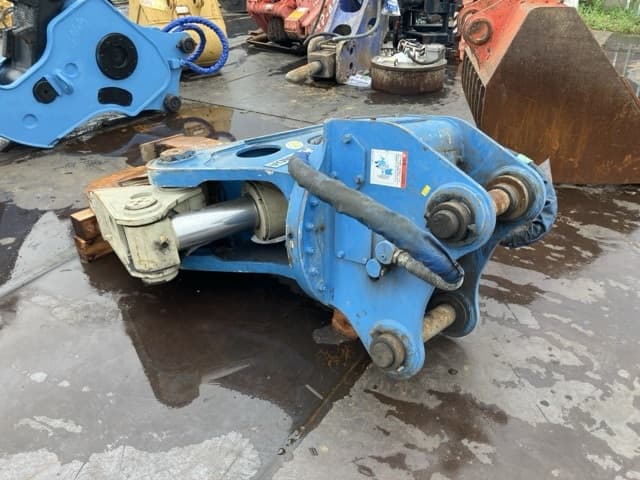 CONCRETE PULVERIZER — Auction (lot 8460-6022)