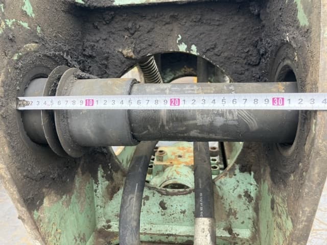 BREAKER — Auction (lot 8460-6025)