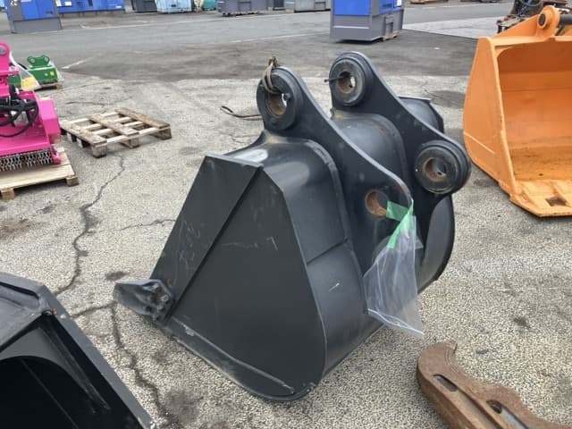 CONSTRUCTION BUCKET — Auction (lot 8460-6028)