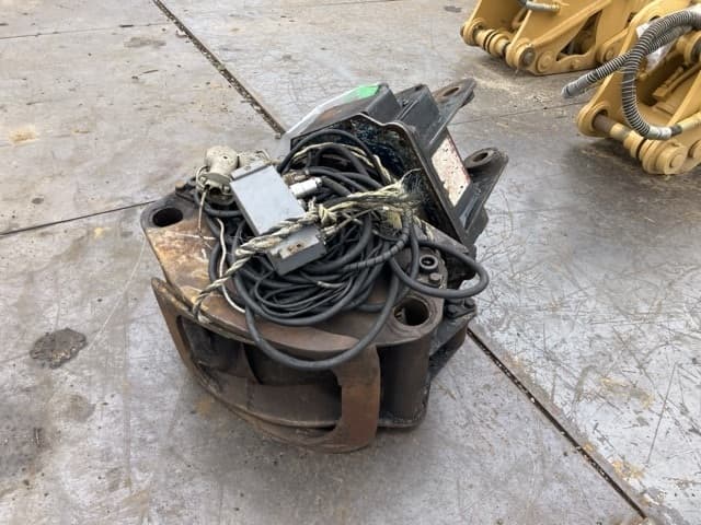 GRAPPLE — Auction (lot 8460-6071)
