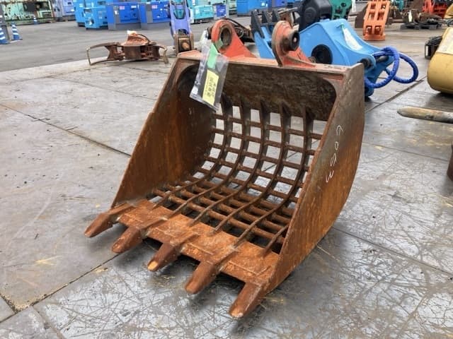 SKELETON BUCKET — Auction (lot 8460-6084)