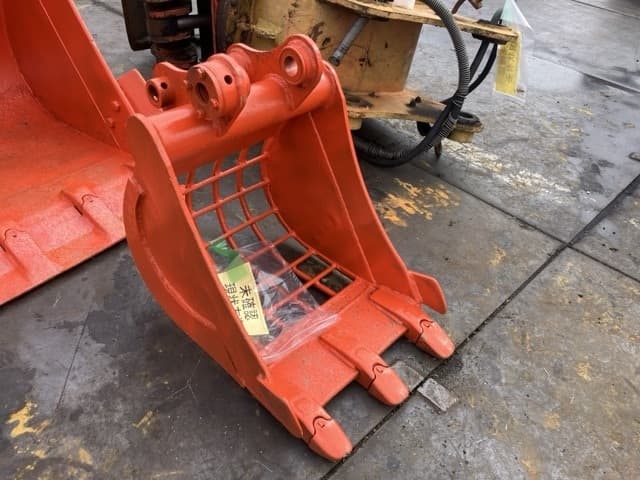 SKELETON BUCKET — Auction (lot 8460-6086)