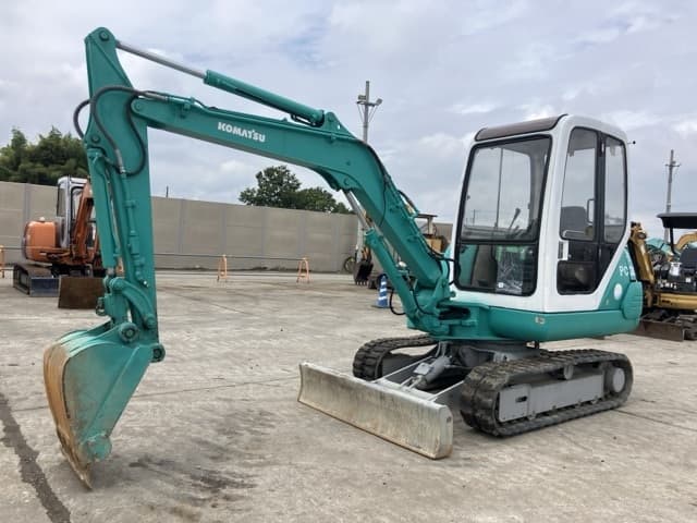 MINI EXCAVATOR — Auction (lot 8460-61)