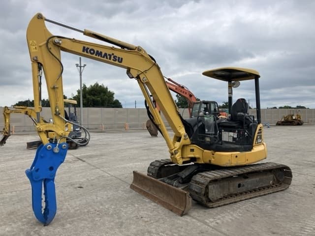 MINI EXCAVATOR — Auction (lot 8460-613)