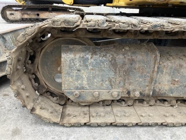MINI EXCAVATOR — Auction (lot 8460-613)
