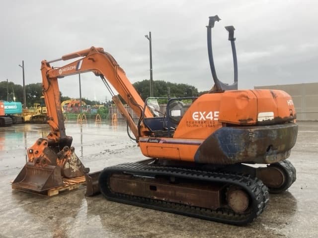 MINI EXCAVATOR — Auction (lot 8460-62)