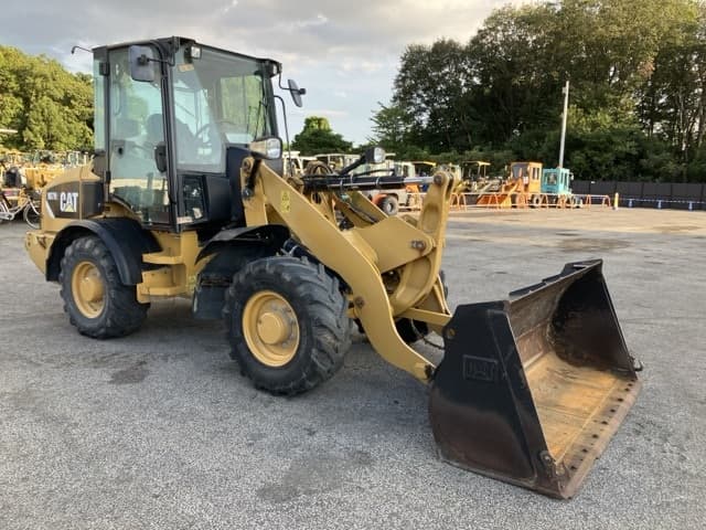 WHEEL LOADER — Auction (lot 8460-65)