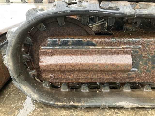 MINI EXCAVATOR — Auction (lot 8460-68)