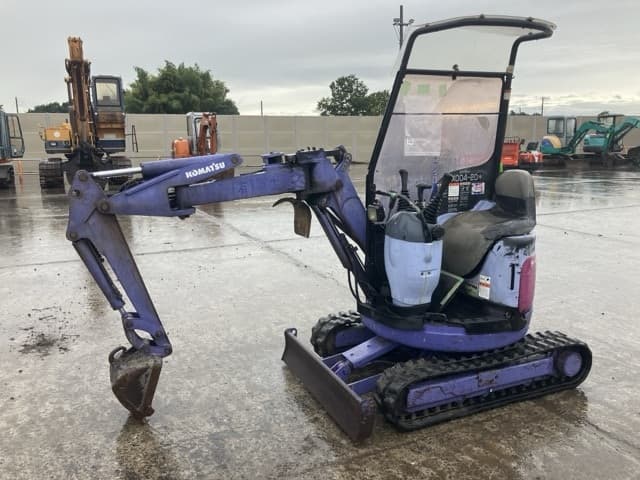 MINI EXCAVATOR — Auction (lot 8460-69)