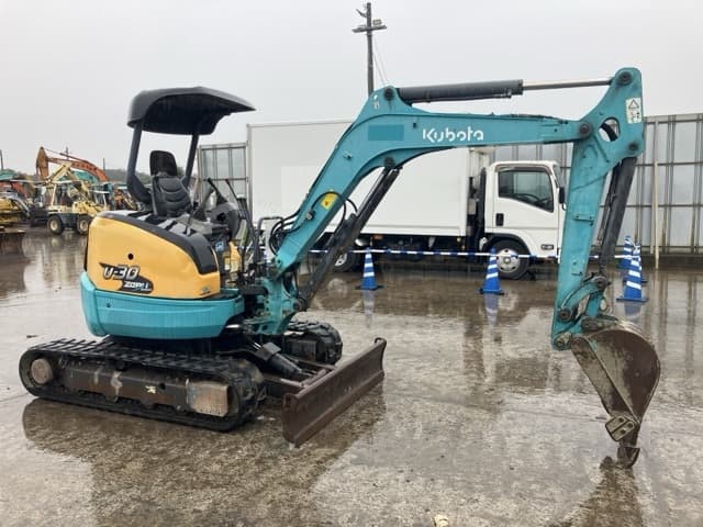 MINI EXCAVATOR — Auction (lot 8460-70)