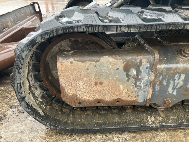 MINI EXCAVATOR — Auction (lot 8460-70)