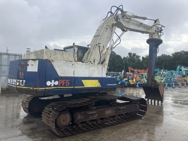 EXCAVATOR — Auction (lot 8460-72)