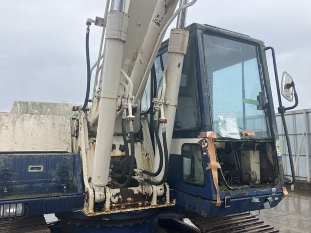 EXCAVATOR — Auction (lot 8460-72)