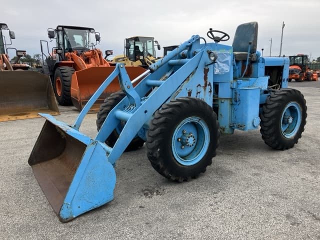 WHEEL LOADER — Auction (lot 8460-73)