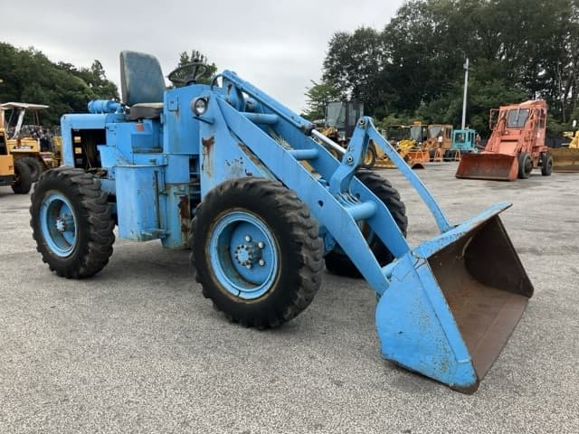 WHEEL LOADER — Auction (lot 8460-73)