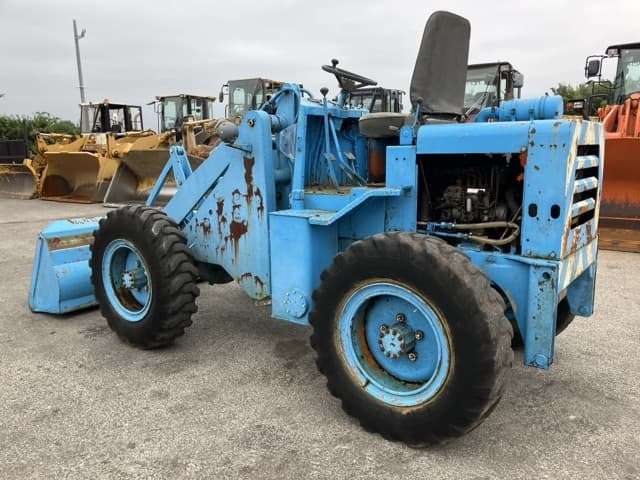 WHEEL LOADER — Auction (lot 8460-73)
