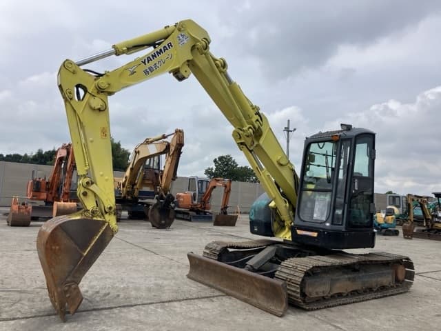 EXCAVATOR — Auction (lot 8460-77)