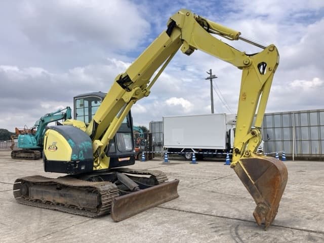 EXCAVATOR — Auction (lot 8460-77)