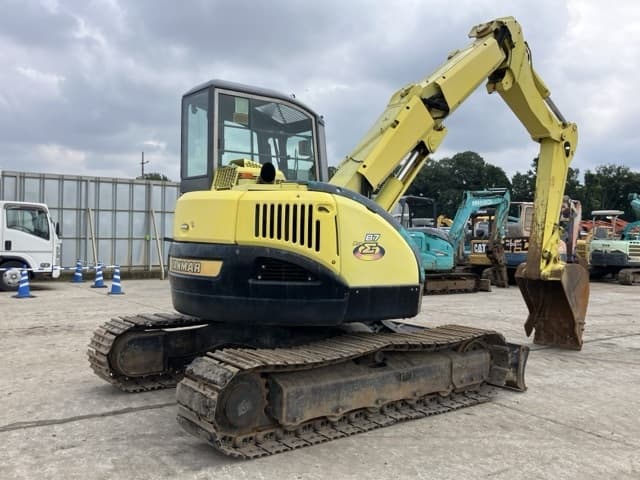 EXCAVATOR — Auction (lot 8460-77)