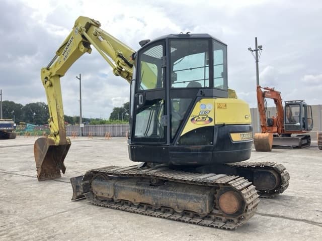 EXCAVATOR — Auction (lot 8460-77)