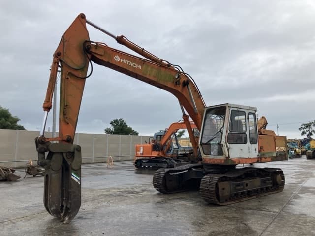 EXCAVATOR — Auction (lot 8460-79)