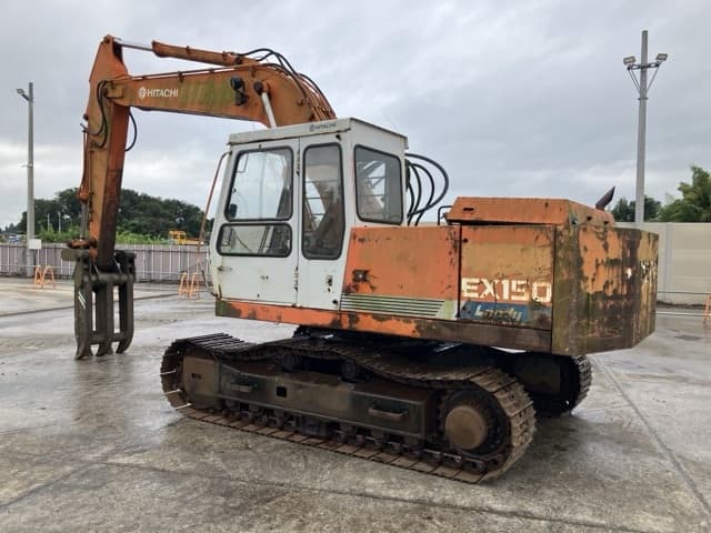 EXCAVATOR — Auction (lot 8460-79)