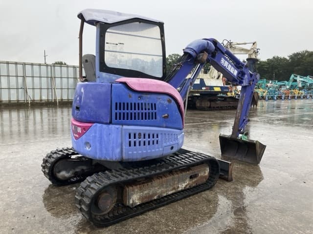 MINI EXCAVATOR — Auction (lot 8460-82)