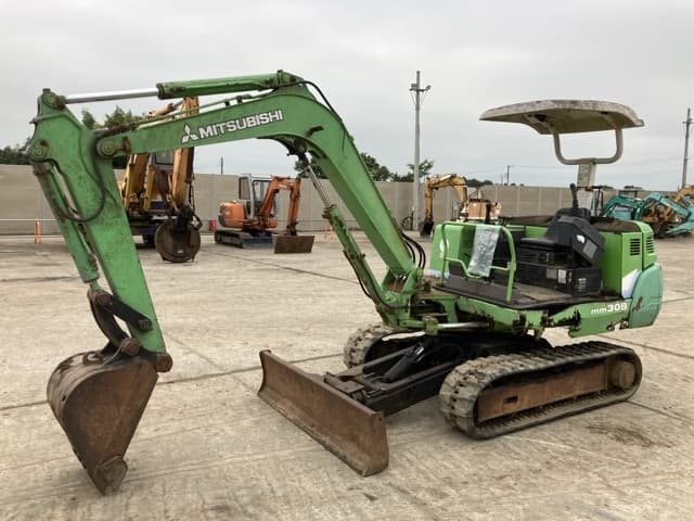 MINI EXCAVATOR — Auction (lot 8460-85)