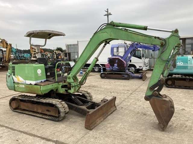 MINI EXCAVATOR — Auction (lot 8460-85)