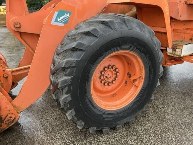 WHEEL LOADER — Auction (lot 8460-88)