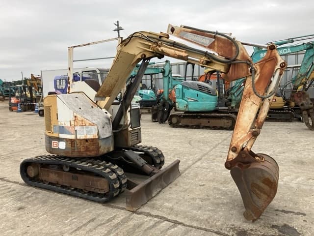 MINI EXCAVATOR — Auction (lot 8460-90)