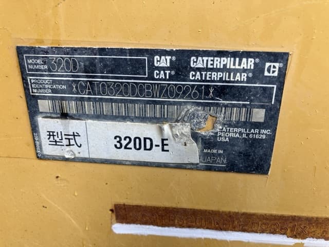 EXCAVATOR — Auction (lot 8460-91)