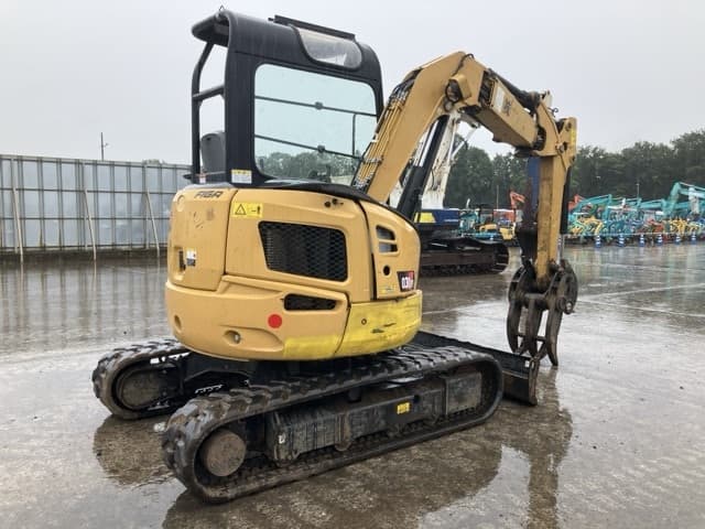 MINI EXCAVATOR — Auction (lot 8460-92)