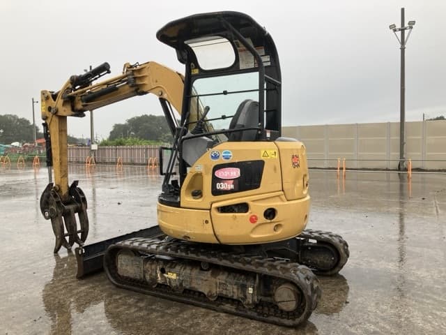 MINI EXCAVATOR — Auction (lot 8460-92)