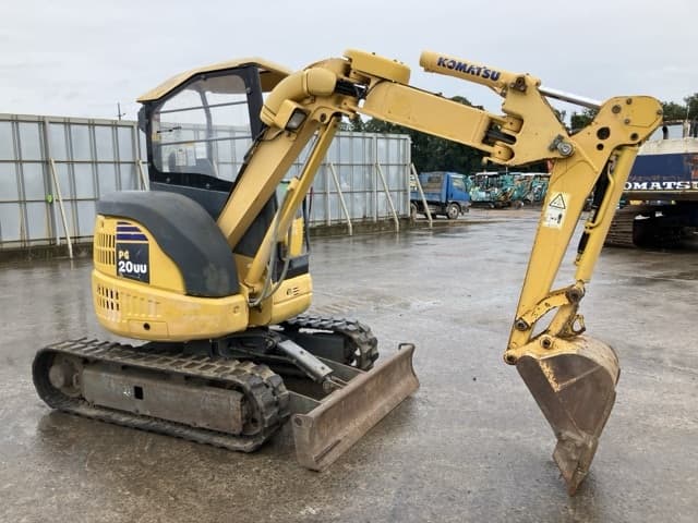 MINI EXCAVATOR — Auction (lot 8460-99)