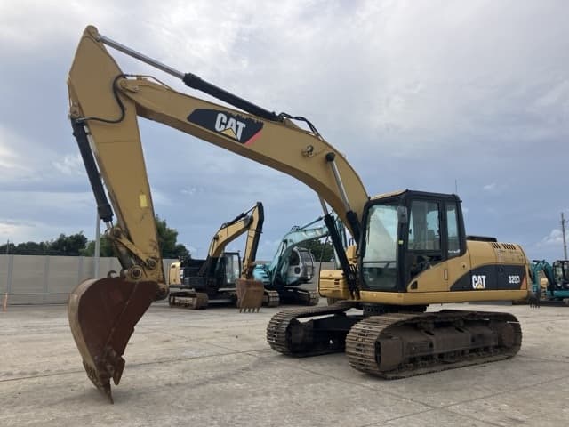 EXCAVATOR — Auction (lot 8461-1)