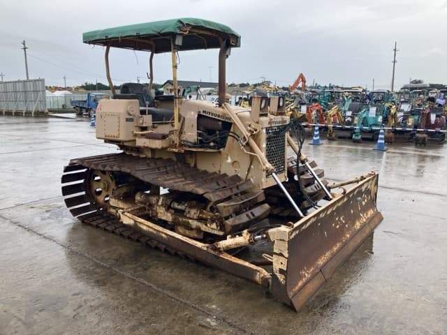 Bulldozer — Auction (lot 8461-10)