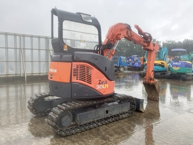 MINI EXCAVATOR — Auction (lot 8461-100)